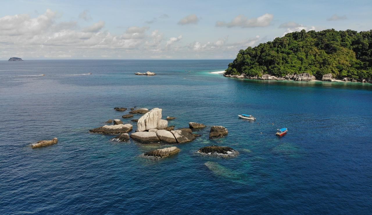 Aman Tioman Beach Resort Kampung Genting Екстериор снимка
